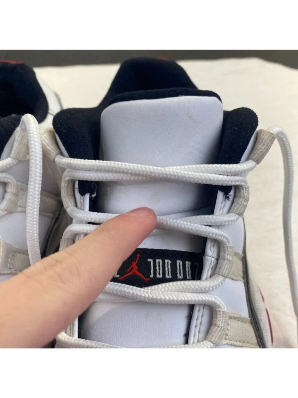 Size 6 Y Nike Air Jordan 11 Low Concord Bred 528896-160 Boys Athletic Shoes